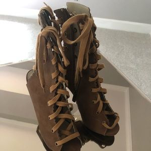 Cape Robbin brown bootie